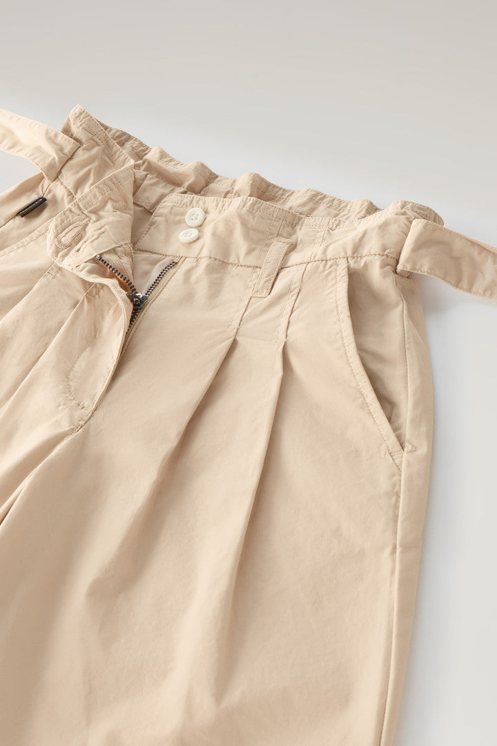 Girls' High-Rise Pants in Pure Cotton Poplin (Beach Sand) - Detail View 2