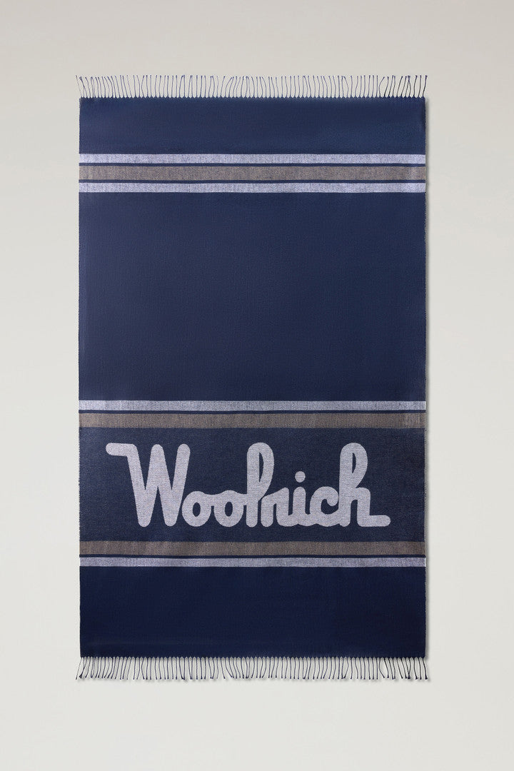 Blanket in a Cotton-Linen Blend with Jacquard Logo (Stone) - Detail View 2