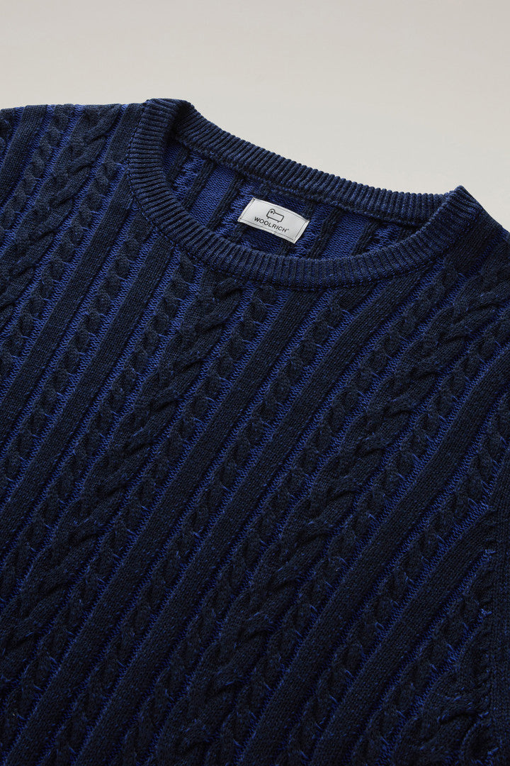 VanisÃ¨ Crewneck Sweater in Pure Cotton (Melton Blue Bicolor) - Detail View 1