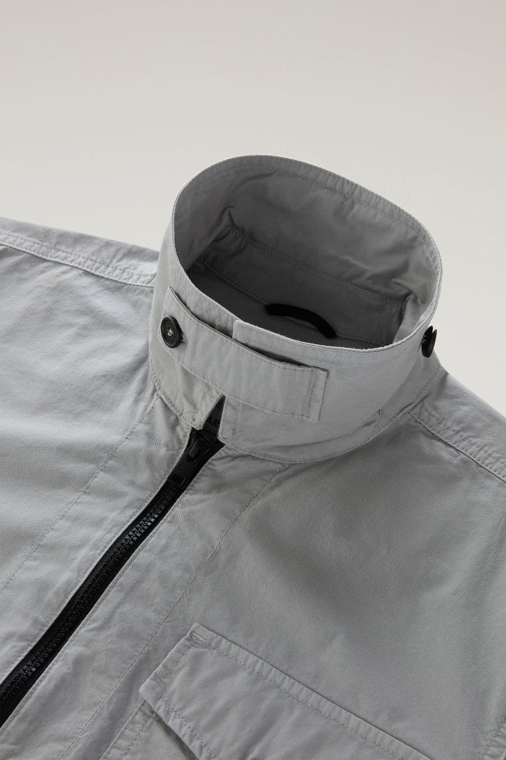 Garment-Dyed Overshirt in Pure Cotton (Lake Olive) - Detail View 3