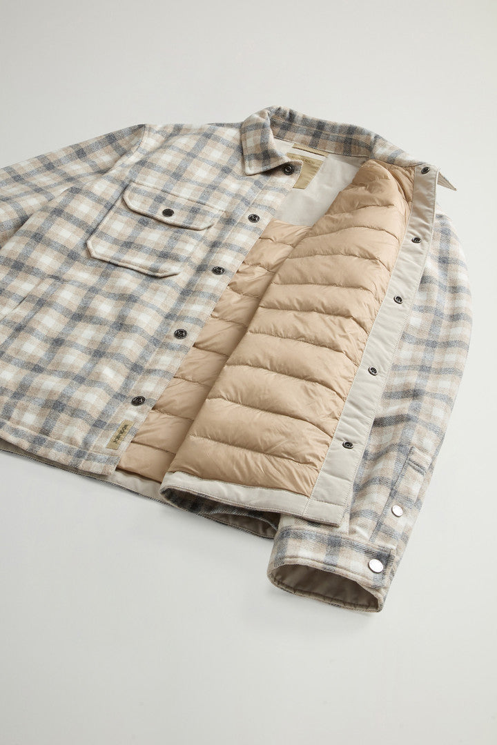 Alaskan Check Overshirt in Recycled Italian Wool Blend (Oatmeal Check) - Detail View 7