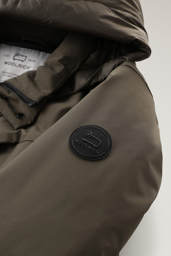 Mountain Stretch Parka (Dark Green) - Detail View 3
