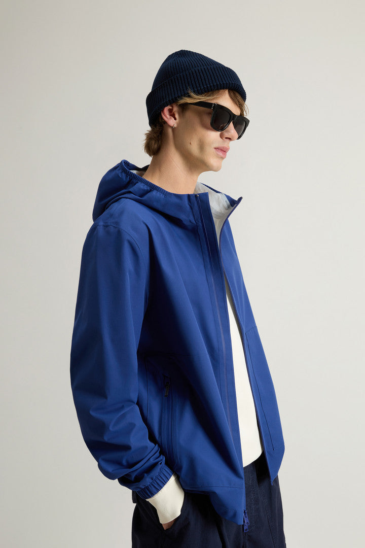 Waterproof Pacific Jacket in Two-Layered Fabric (Dove) - Detail View 3