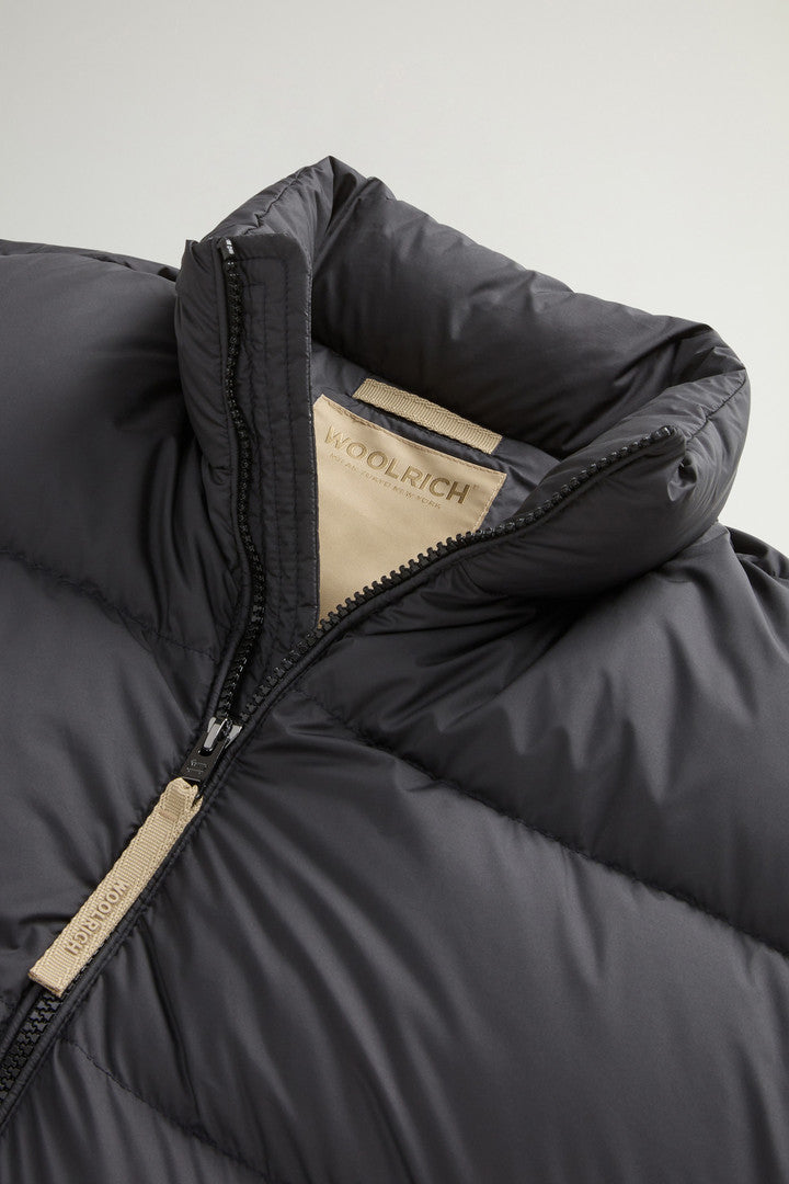 Cloud Down Jacket in Microfiber (Grape) - Detail View 6
