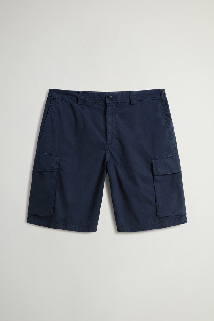 Garment-Dyed Cargo Short in Pure Cotton (Lake Olive) - Detail View 3