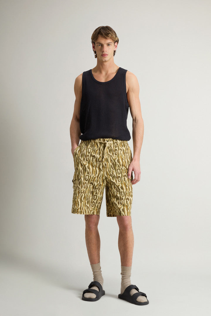 Garment-Dyed Linen-Blend Shorts with Shadowbark Motif (Beige Camo) - Detail View 1