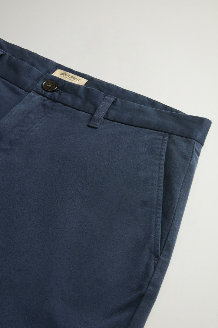 Garment-Dyed Stretch Cotton Twill Chino Shorts (White Pepper) - Detail View 6