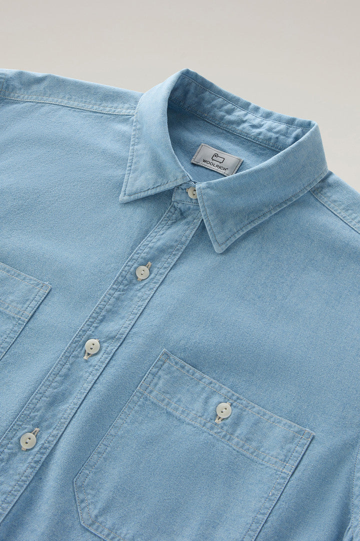 Chambray Shirt in Pure Cotton (Blue Chambray) - Detail View 1