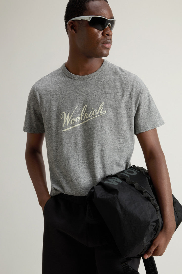 T-Shirt in Pure Cotton MoulinÃ© (Medium Grey) - Detail View 4