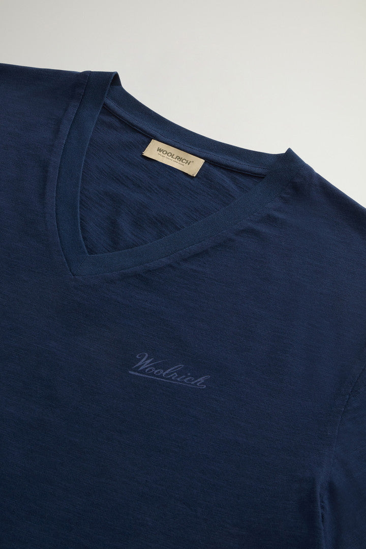 Pure Cotton Slub T-Shirt with V-Neck (Dream Blue) - Detail View 5