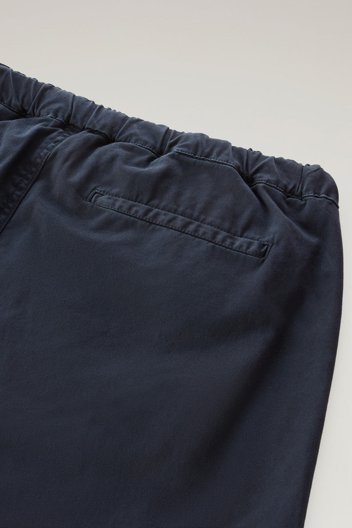 Garment-Dyed Chino Pants in Stretch Cotton with Nylon Belt (Beach Sand) - Detail View 3