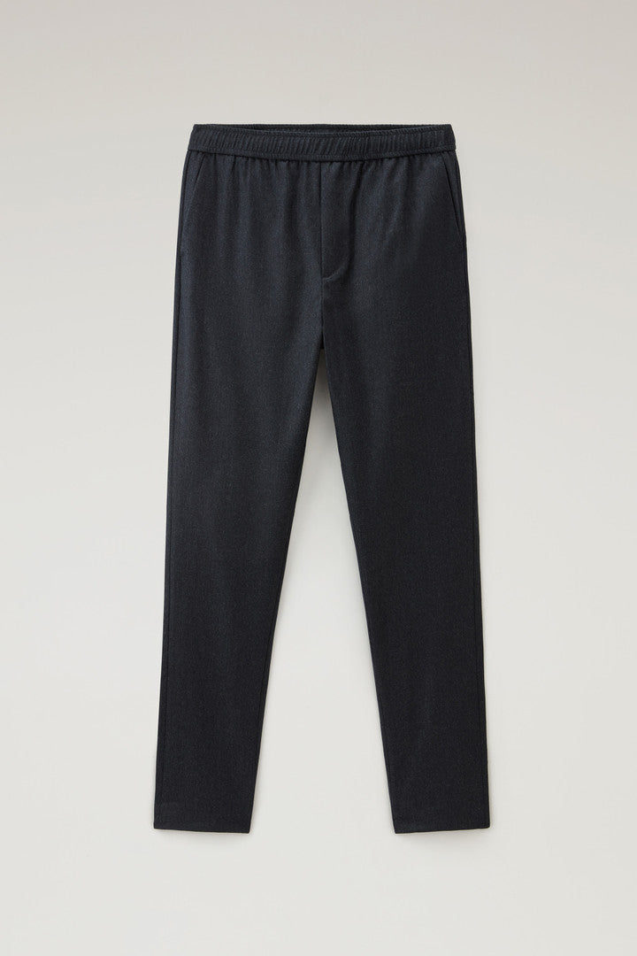 Pants in Vitale Barberis Canonico Virgin Wool Flannel (Charcoal Melange) - Detail View 1