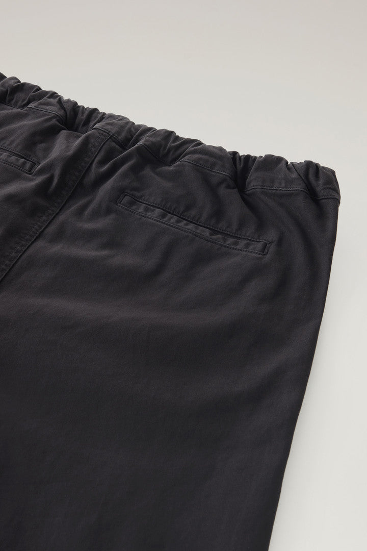 Garment-Dyed Chino Pants in Stretch Cotton Twill (Black) - Main View