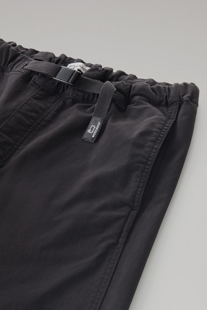 Garment-Dyed Chino Pants in Stretch Cotton Twill (Black) - Detail View 3