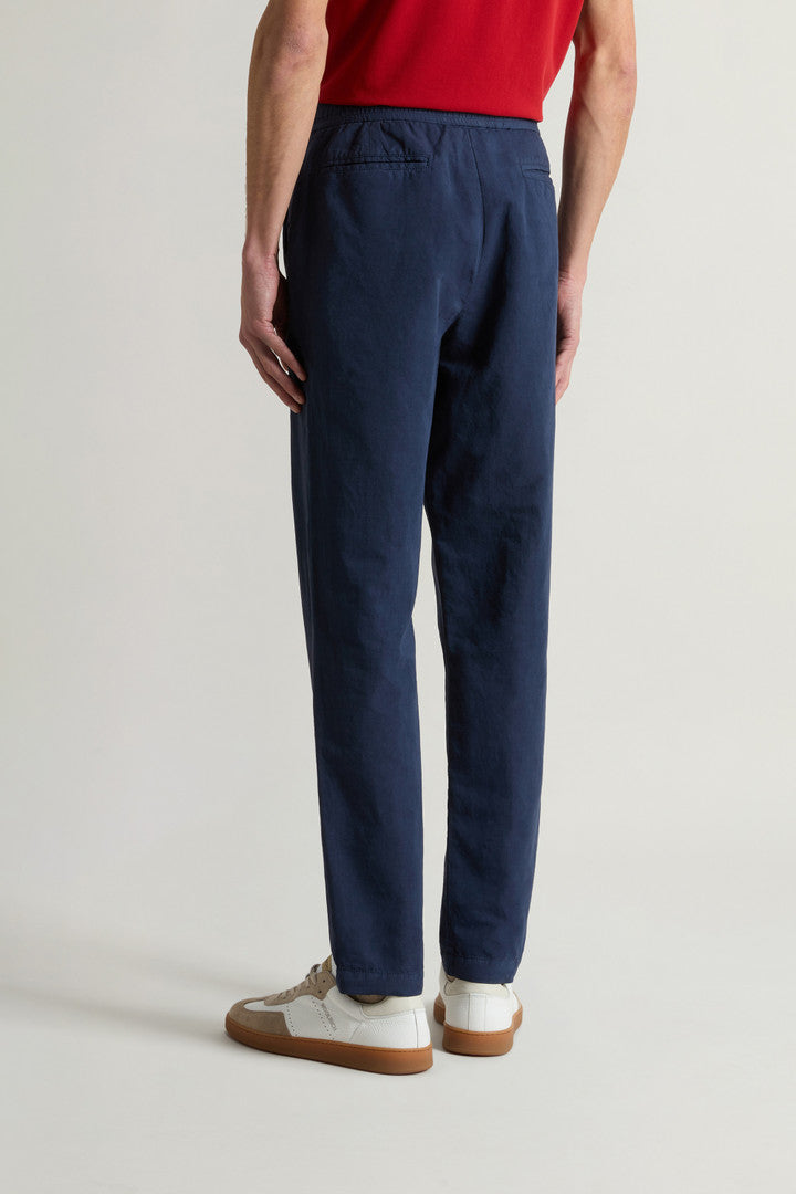 Garment-Dyed Cotton- and Linen-Blend Pants (Feather White) - Detail View 3