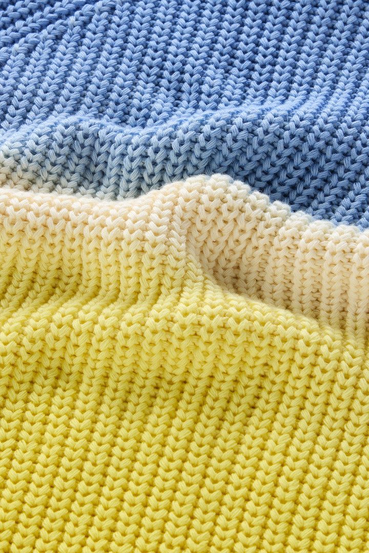 Garment-Dyed Crewneck Sweater in Pure Cotton (Sea Breeze) - Detail View 3