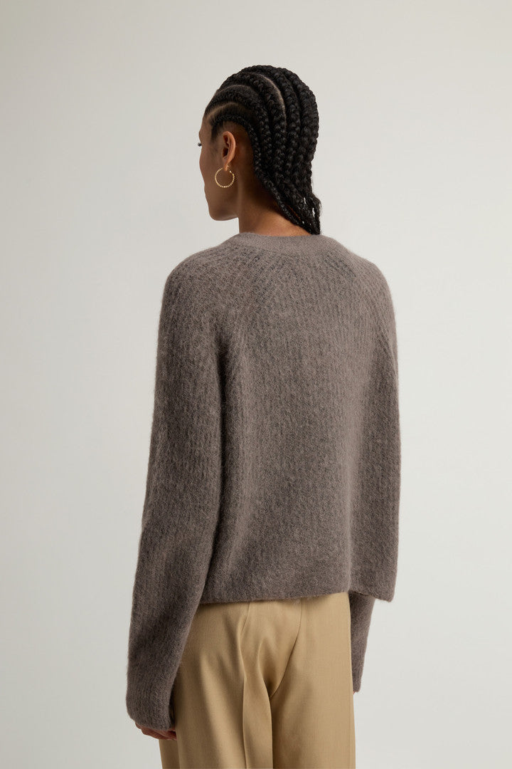 Garment-Dyed Cardigan in Alpaca and Wool Blend (Off Taupe) - Detail View 3