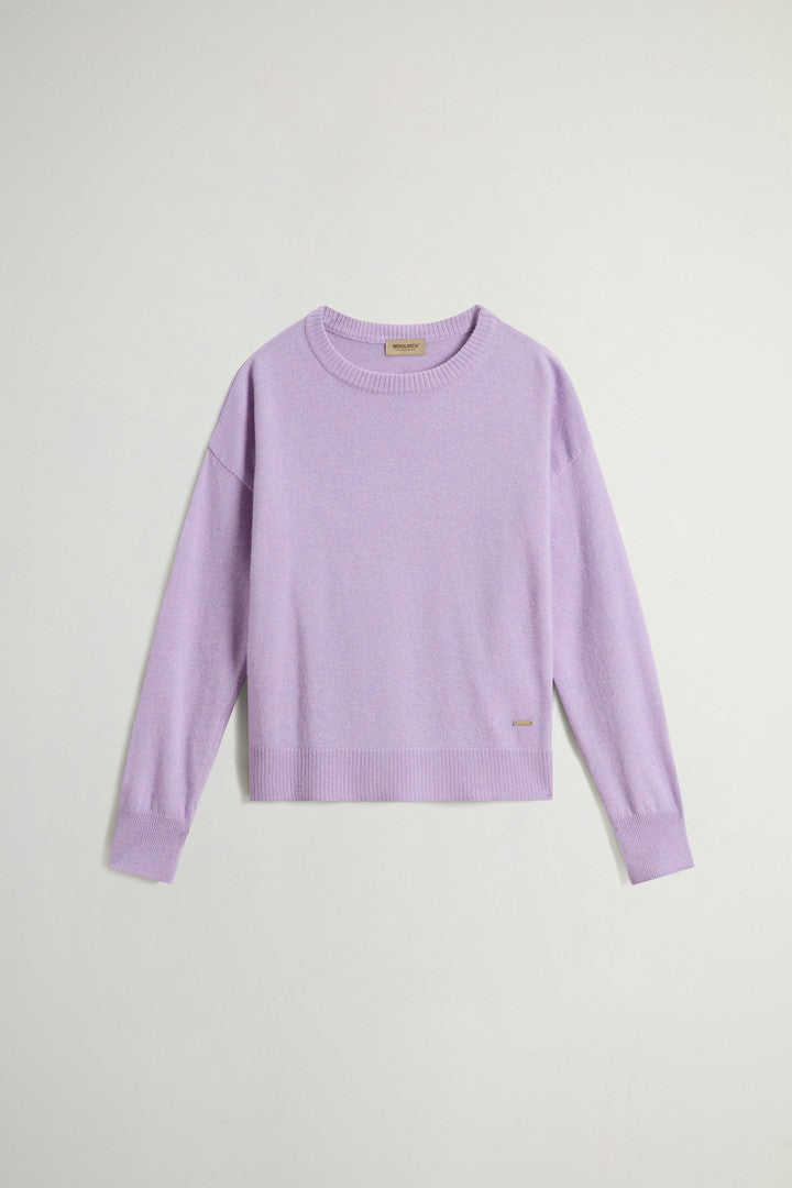 Crewneck Sweater in Virgin Wool and Cashmere Blend (Black) - Detail View 12