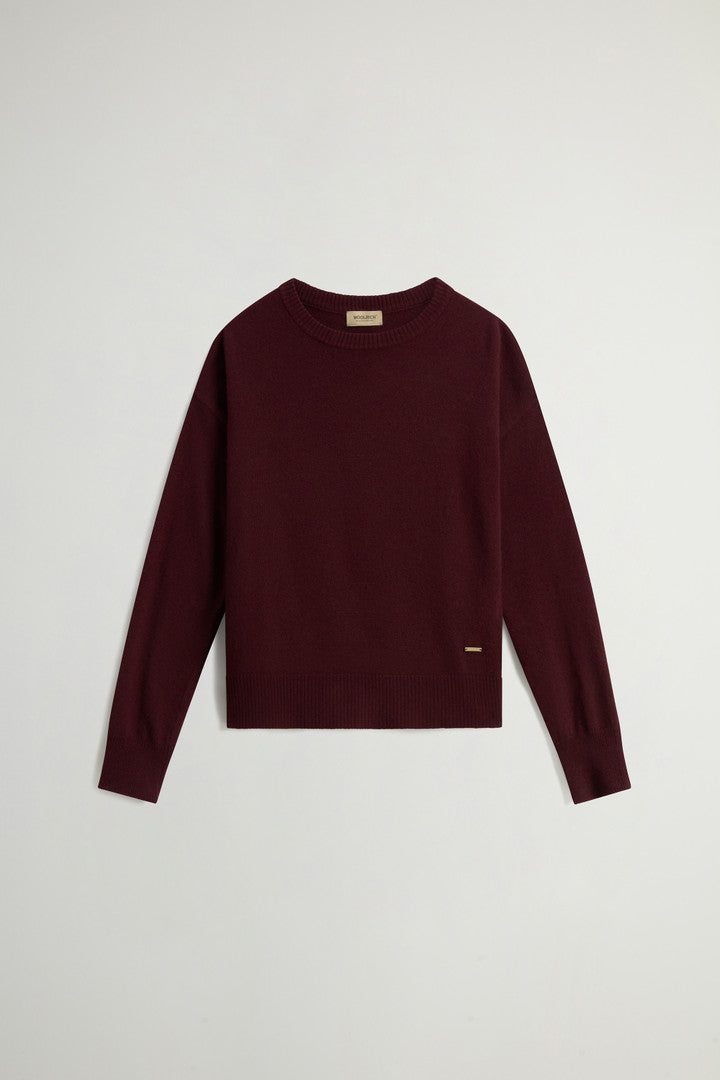 Crewneck Sweater in Virgin Wool and Cashmere Blend (Black) - Detail View 10