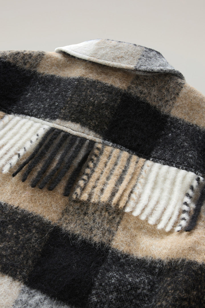 Check Overshirt wth Fringed Trim in Alpaca and Wool Blend (Beige Buffalo) - Detail View 4