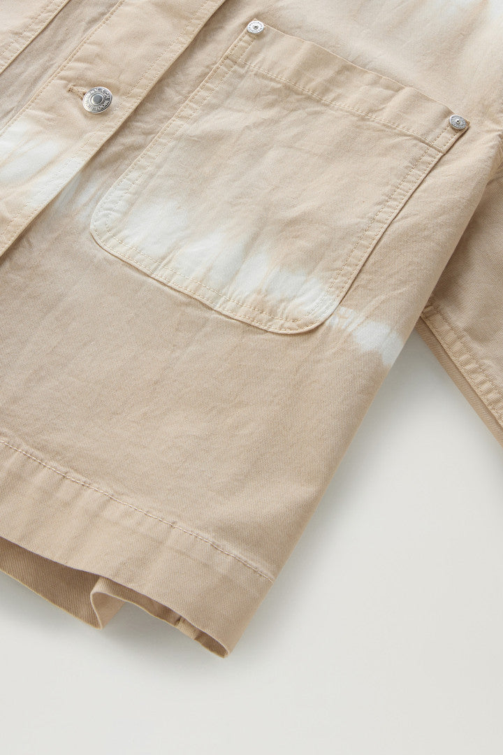 Garment-Dyed Overshirt in Stretch Cotton Twill (Light Oak) - Detail View 2