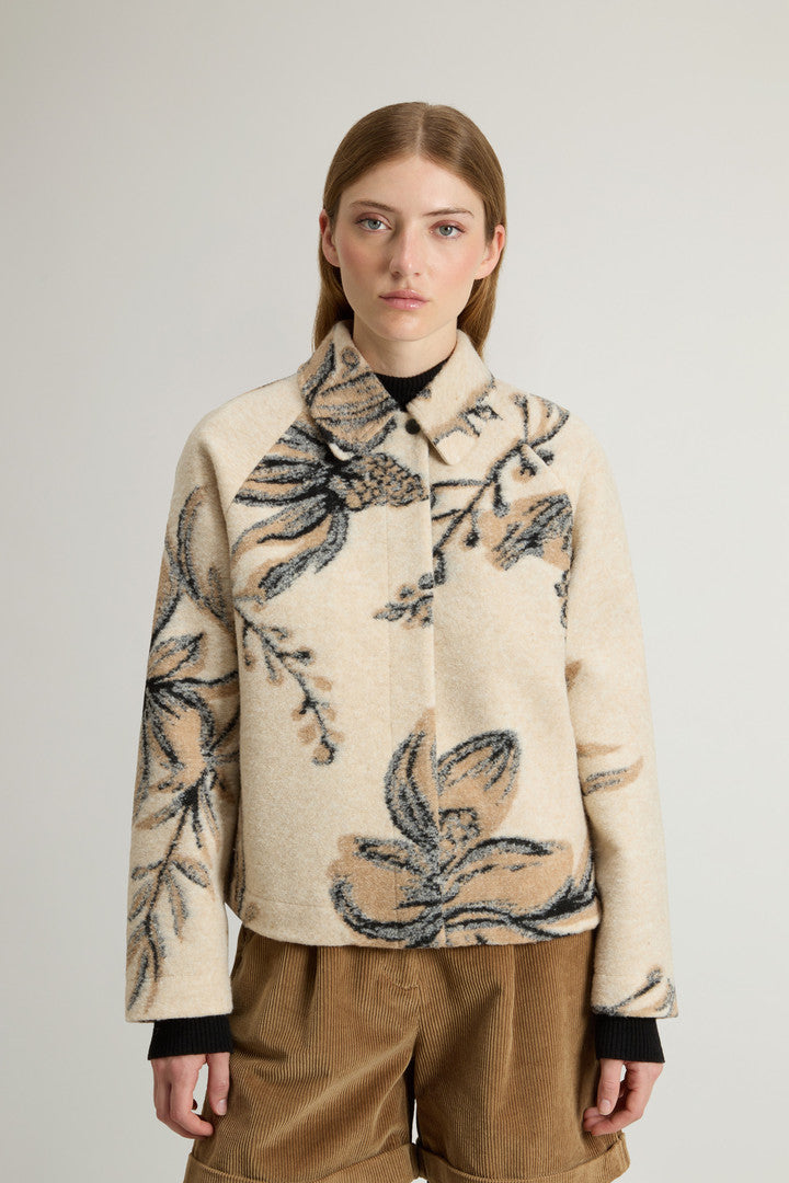 Overshirt in Italian Wool-Blend with Floral Pattern (Cream Foliage) - Detail View 1
