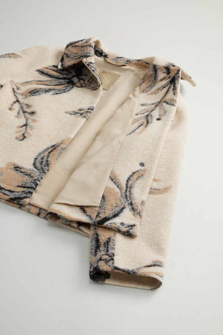 Overshirt in Italian Wool-Blend with Floral Pattern (Cream Foliage) - Detail View 7