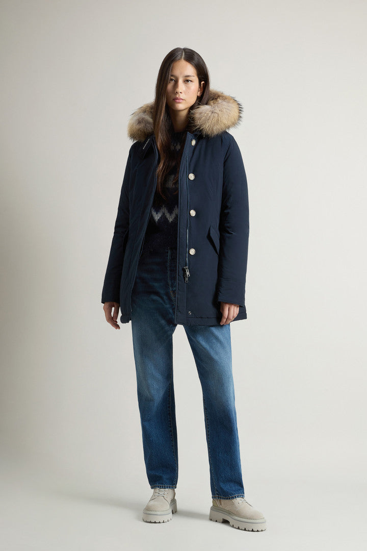 Arctic Parka in Urban Touch with Detachable Fur (Dark Green) - Detail View 1