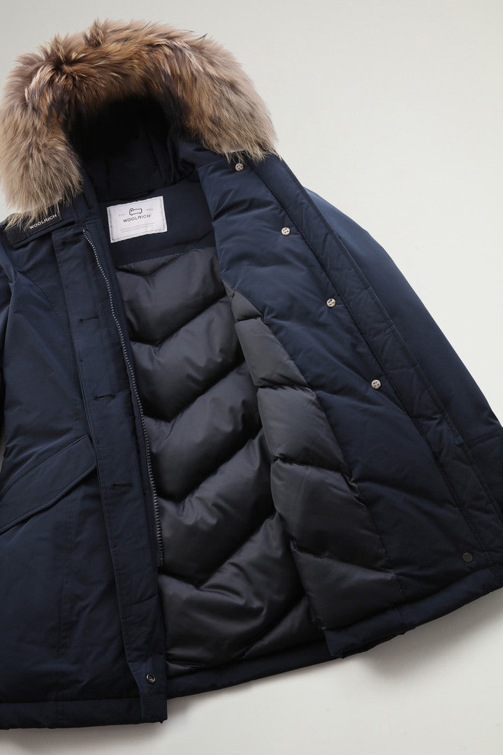 Arctic Parka in Urban Touch with Detachable Fur (Dark Green) - Detail View 8