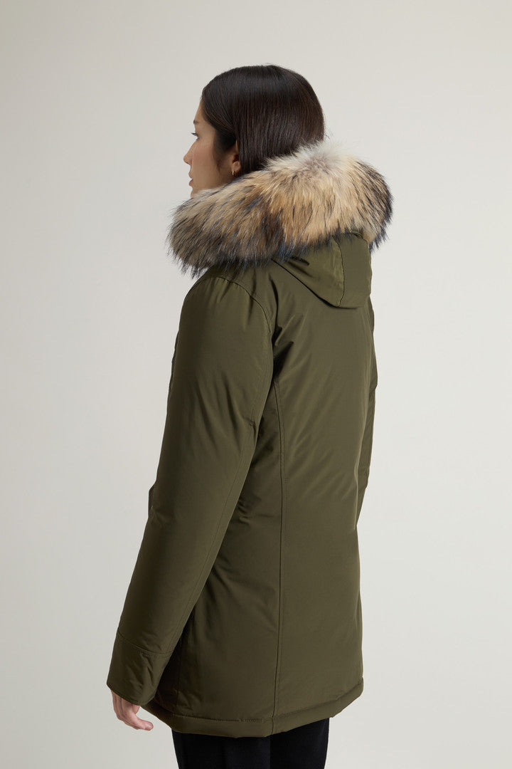 Arctic Parka in Urban Touch with Detachable Fur (Dark Green) - Detail View 2