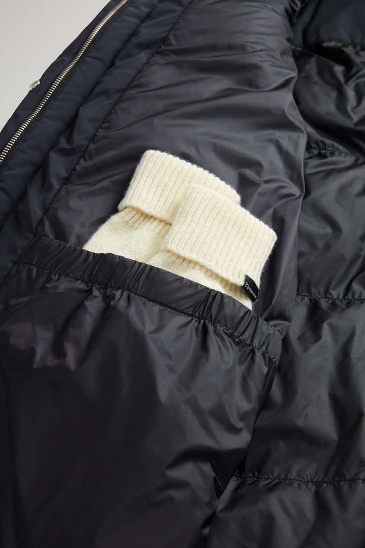 Aurora Long Parka in Stretch Nylon (Dark Green) - Detail View 10