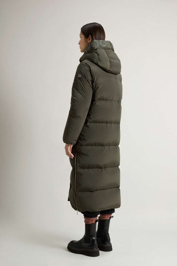 Aurora Long Parka in Stretch Nylon (Black) - Detail View 3