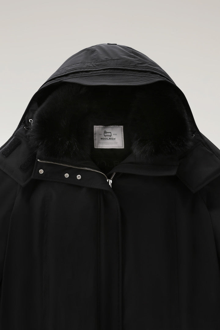 Mahan Fox Long Parka with detachable hood (Black) - Detail View 1