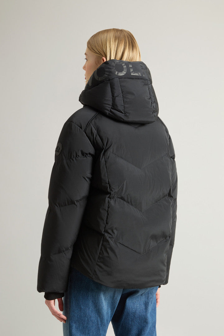 Short Alsea Down Jacket in Stretch Nylon with Detachable Hood (Black) - Detail View 3