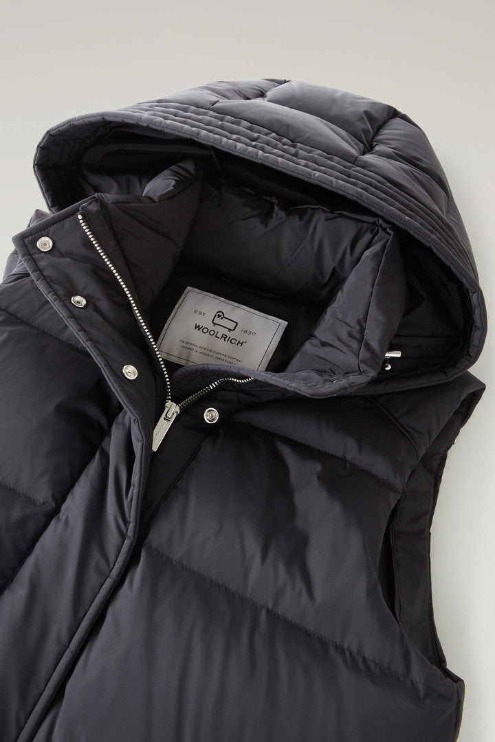 Alsea Quilted Vest (Black) - Detail View 1