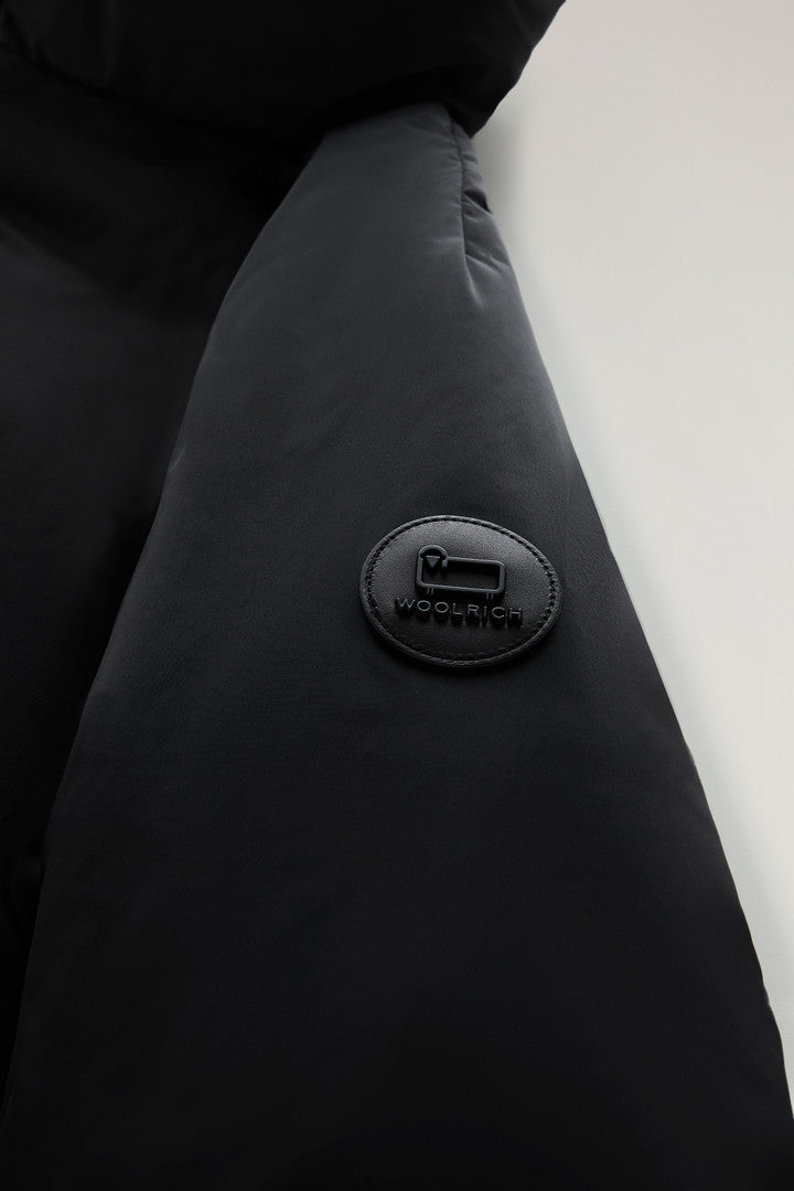 Alsea Down Jacket in Stretch Nylon (Black) - Detail View 2