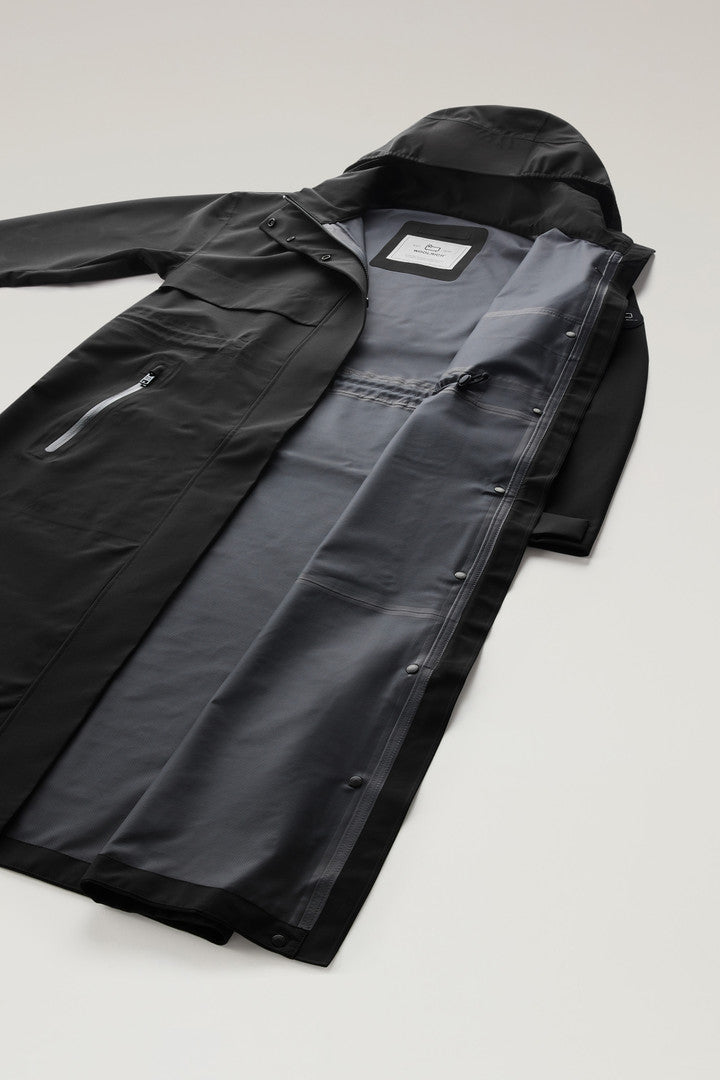 Waterproof Parka in Light Stretch Fabric with a Detachable Hood (Black) - Detail View 6