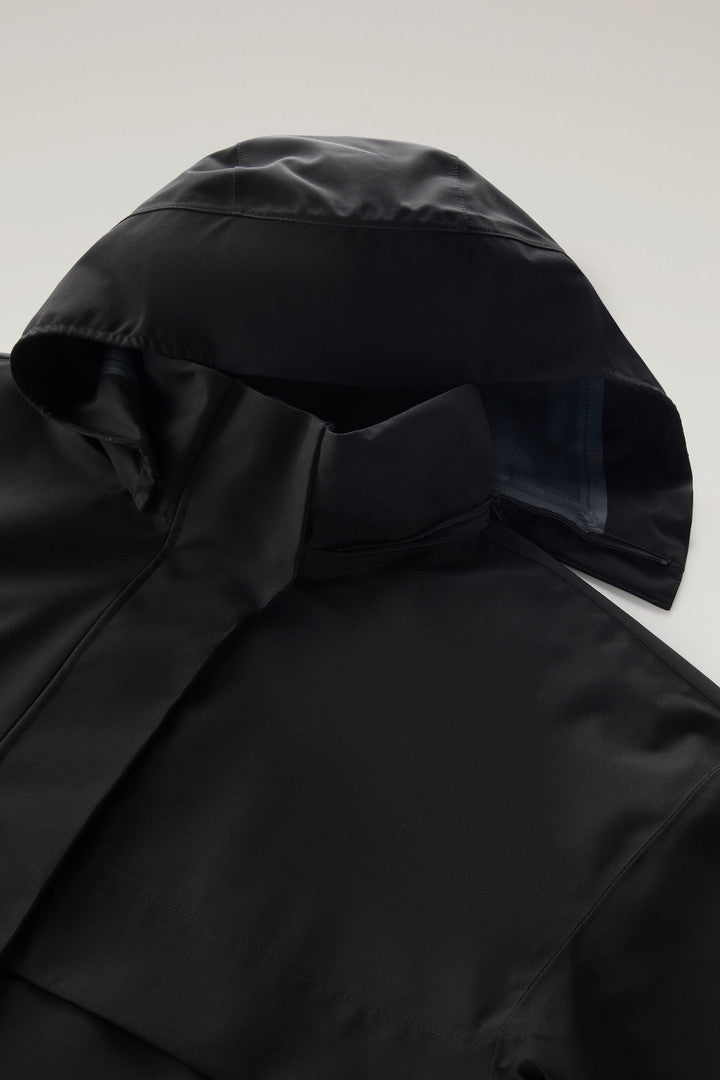 Waterproof Parka in Light Stretch Fabric with a Detachable Hood (Black) - Detail View 2