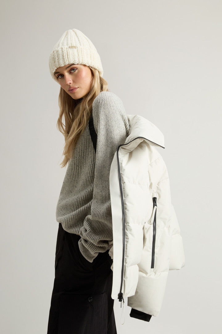 Down Jacket in WINDSTOPPER GORE-TEX (Milky Cream) - Detail View 3