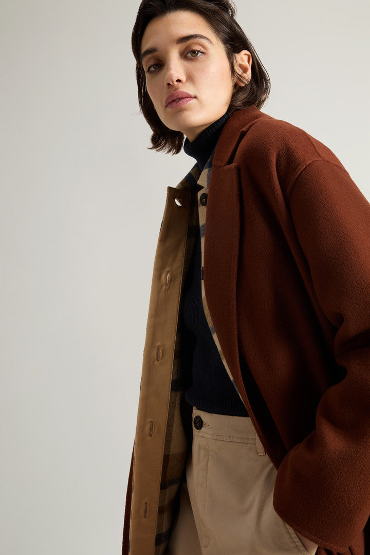 Long Coat in Pure Virgin Wool with Belt (Noisette) - Detail View 4