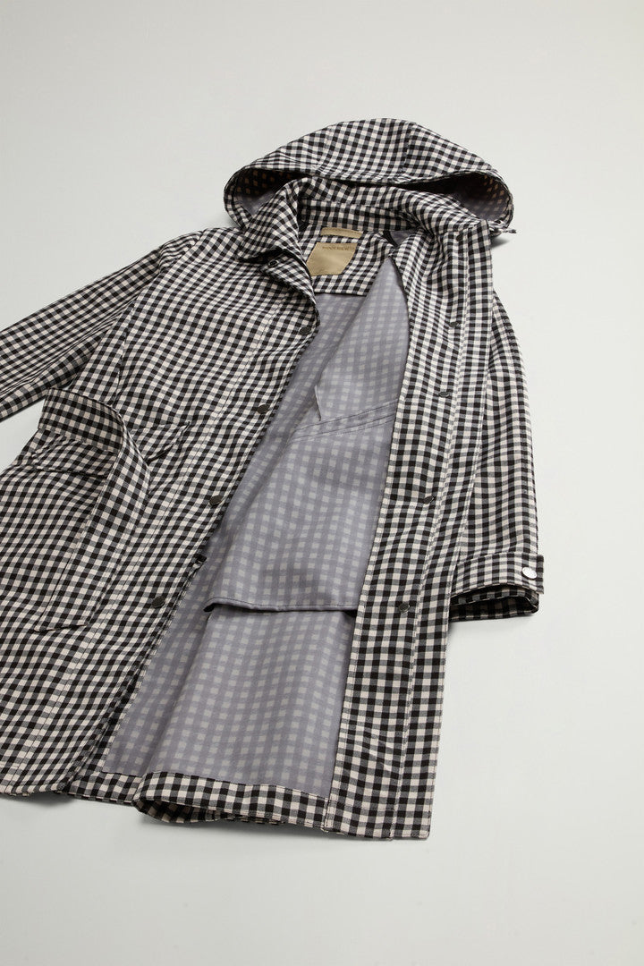 Yarn-Dyed Trench Coat in Three-Layer Fabric with Hood (Black Buffalo) - Detail View 7