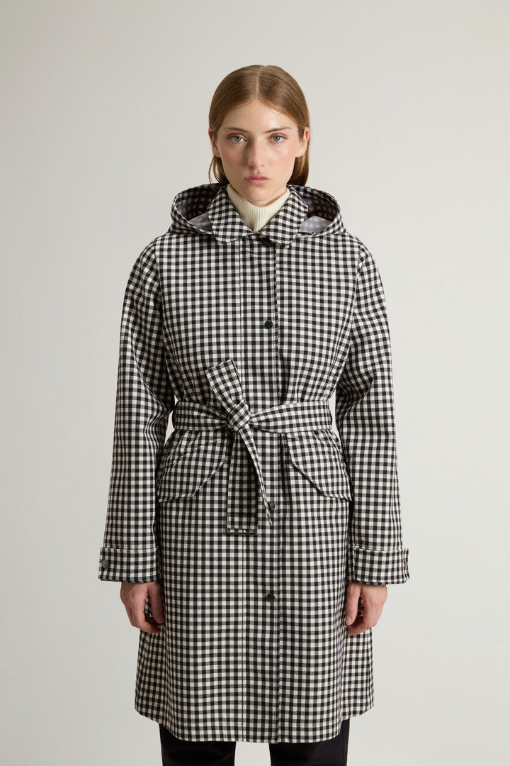Yarn-Dyed Trench Coat in Three-Layer Fabric with Hood (Black Buffalo) - Detail View 1