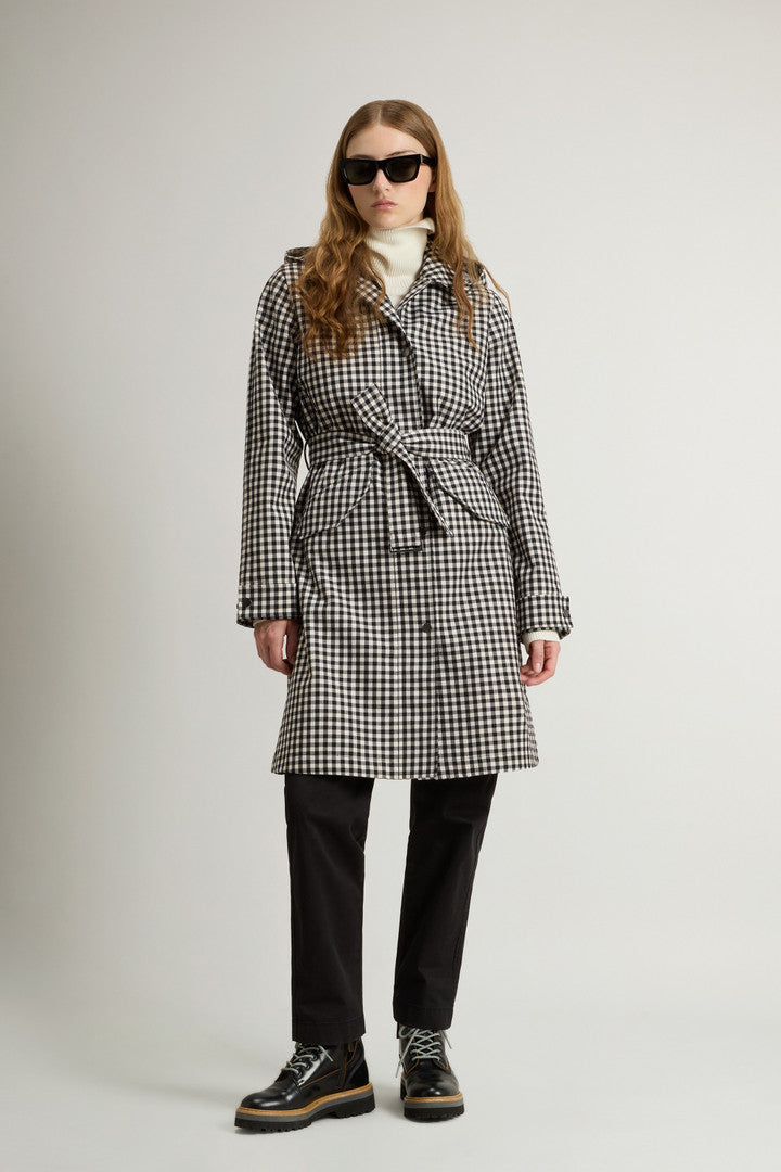 Yarn-Dyed Trench Coat in Three-Layer Fabric with Hood (Black Buffalo) - Detail View 2