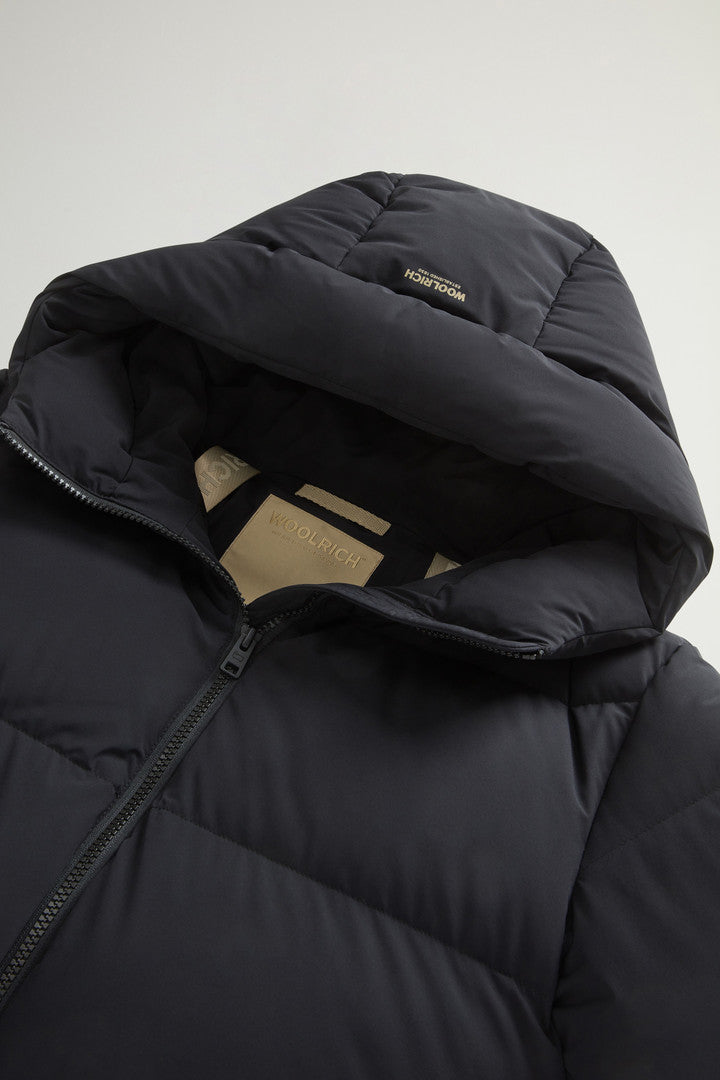 Cloud Down Jacket in Stretch Nylon with Matte Finish (Black) - Detail View 6