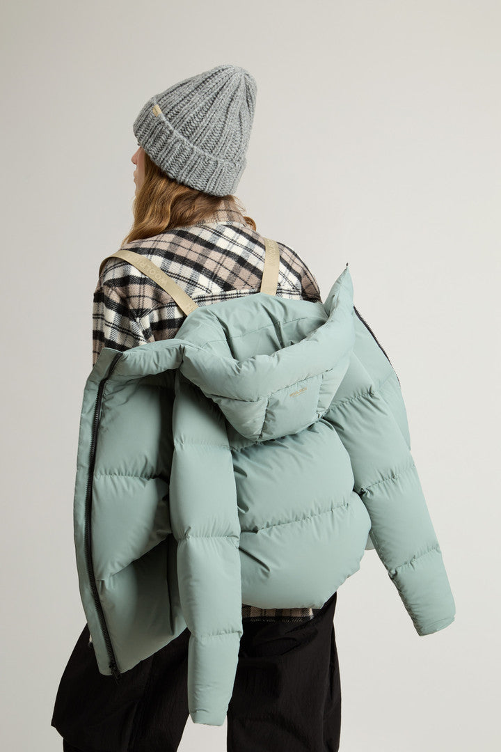 Cloud Down Jacket in Stretch Nylon with Matte Finish (Chinois Green) - Detail View 4