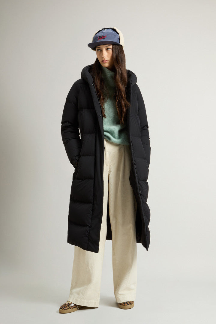 Long Cloud Down Jacket in Stretch Nylon with Matte Finish (Black) - Detail View 2