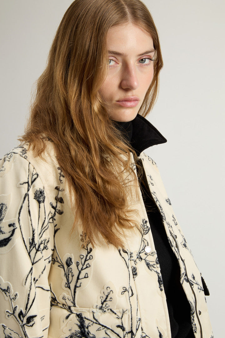 Pontoglio Velvet Jacket with Raised Pattern (Cream Foliage) - Detail View 4
