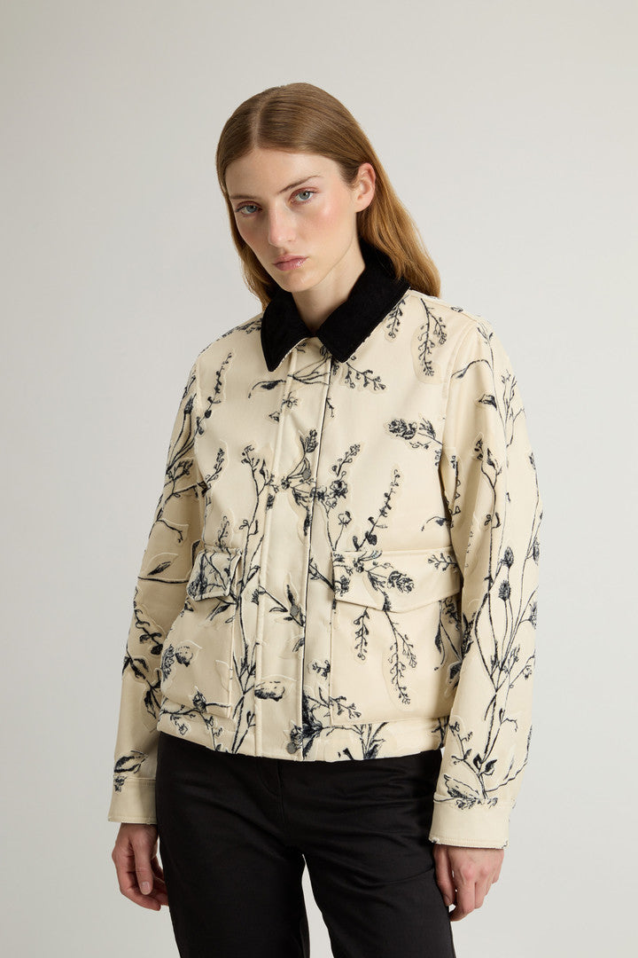 Pontoglio Velvet Jacket with Raised Pattern (Cream Foliage) - Detail View 1