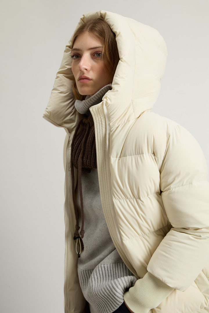 Cloud Down Jacket in Stretch Nylon with Matte Finish (Milky Cream) - Detail View 3