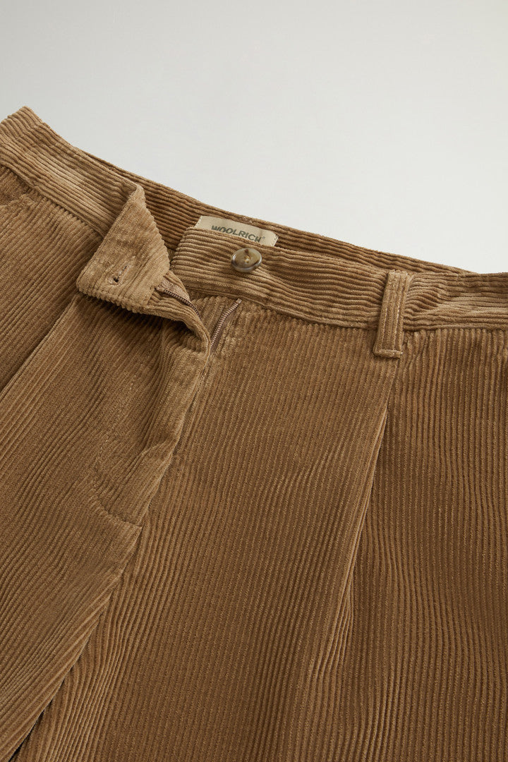 Wide-Leg Corduroy Shorts (Cornstalk) - Detail View 3